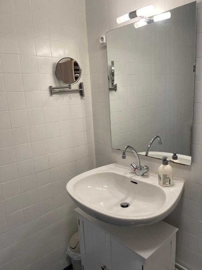 Appartement T4 70M2 - Meuble - Centre Ville - Proche Thermes Лон-ле-Сонье Экстерьер фото