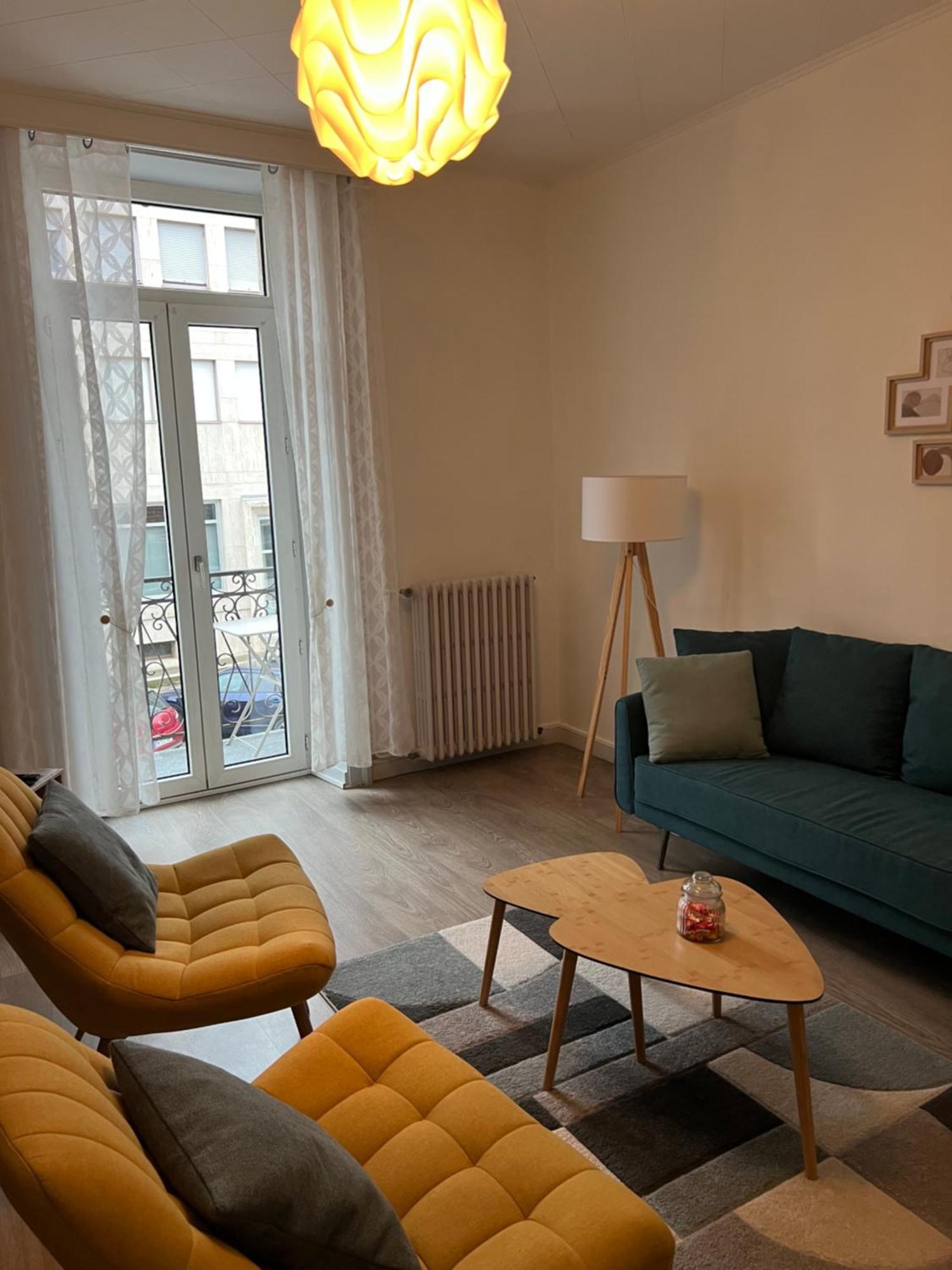 Appartement T4 70M2 - Meuble - Centre Ville - Proche Thermes Лон-ле-Сонье Экстерьер фото